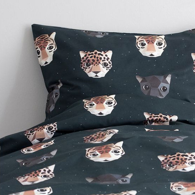 Deer Industries Kids Bedding. Studio Ditte Panthera Dark Duvet cover single size. Leopard and panther print for kids. 