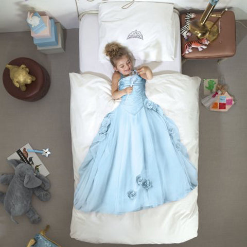 Deer Industries Kids bedding. Snurk Duvet Cover Princess in soft Blue colour. A dream for all girls, be a princess at night. 