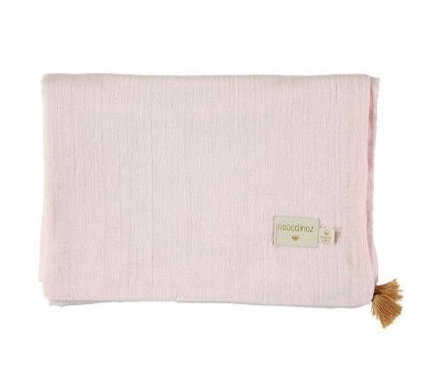 Deer Industries Nobodinoz Singapore, Pink Baby Blanket made of organic cotton. Soft cotton baby bedding made in Europe.