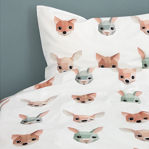 Deer Industries Kids Bedding Duvet Cover single size Studio Ditte Forest Animal. Cute deer, fox and bunny bedding for toddler and kid. Great kids bedroom decoration. 
