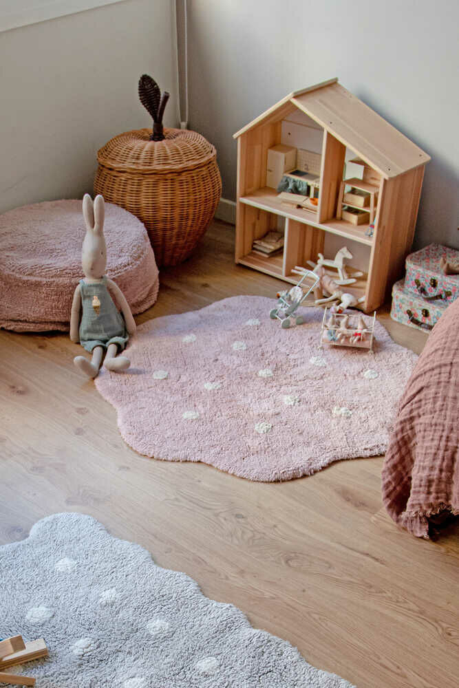 Deer Industries Kids Decor Singapore, Lorena Canals Singapore, Machine-Washable Rugs, Pink Rug with white dots, GIrls room decor singapore
