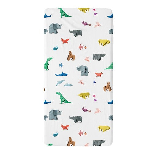 Deer Industries Baby cot sheets, organic cotton. Fitted sheet cot Snurk paper zoo. Shop online baby bedding at Deer Industries Singapore. 