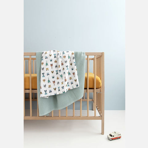 Deer Industries Baby bedding Studio Ditte Flat Sheet for cot bed with vintage cars and work vehicles. Retro inspired printed sheet for baby boy. Great nursery decoration for baby boys.
