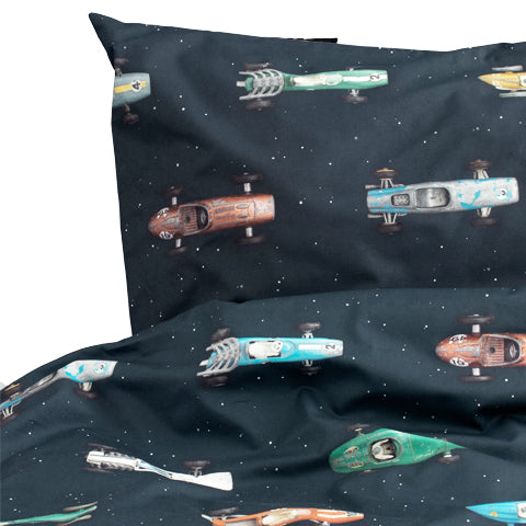 Deer Industries Kids Bedding. Duvet Cover Boys Racing Cars by Studio Ditte. Cotton Duvet Cover Anthracite with cars. Boys bedding. 