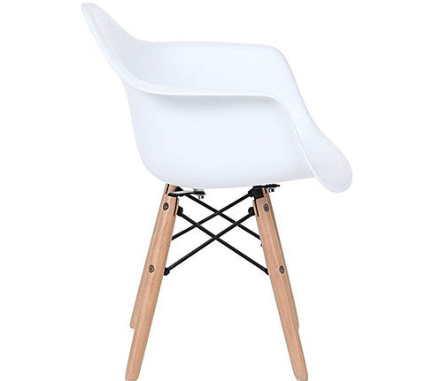 deer industries kids furniture replica eames chair kids size children size. Beautiful design chair for kids nice for playroom, kids bedroom or in your living room.